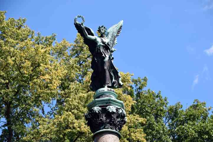 Victoria auf der Siegessule im Park Babelsberg.