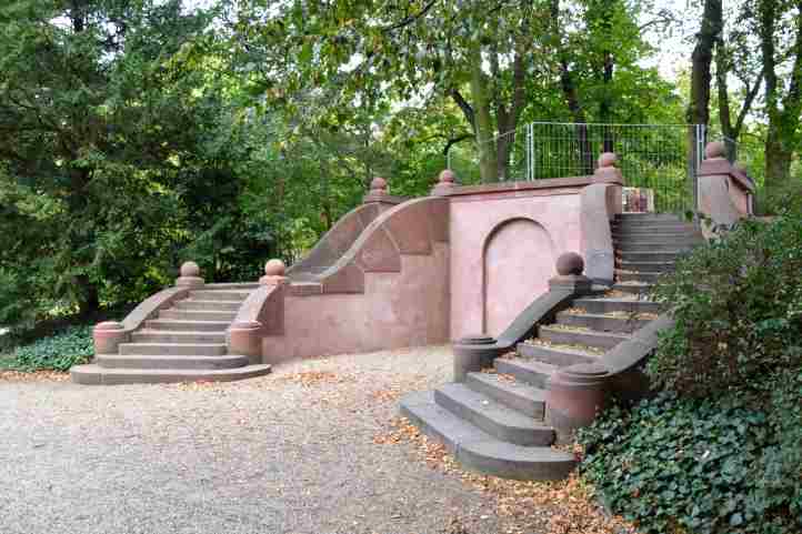 Treppenanlage am Eiskeller - Park Biesdorf. 