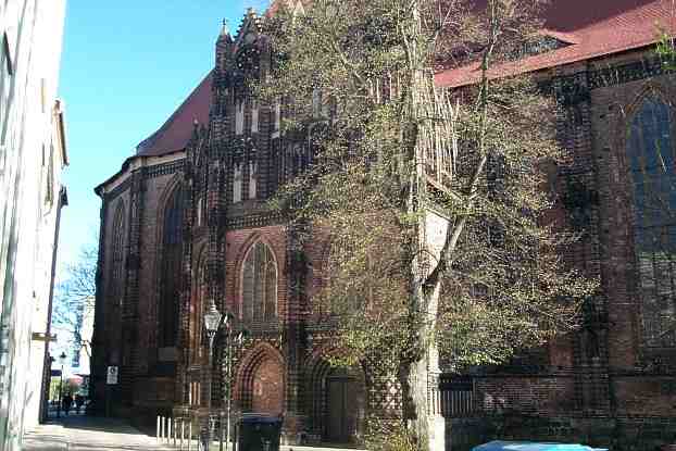 Spätgotische Hallenkirche St. Katharinen