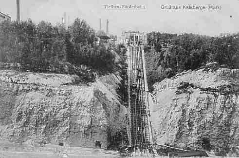 Postkarte Kalkberge mit Tiefbau Foerderbahn