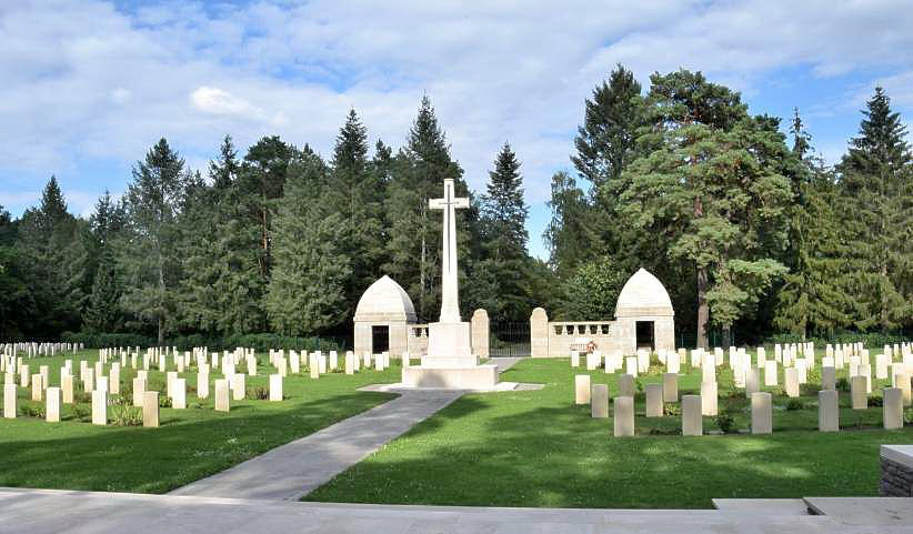 Aud dem britischen Soldatenfriedhof in Stahnsdorf.