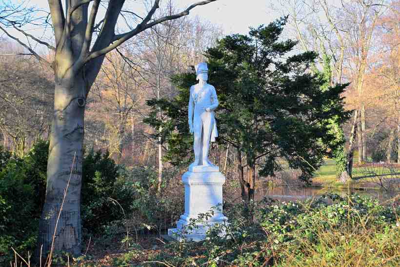 Denkmal Prinz Wilhelm (I.) am Großen Tiergarten.