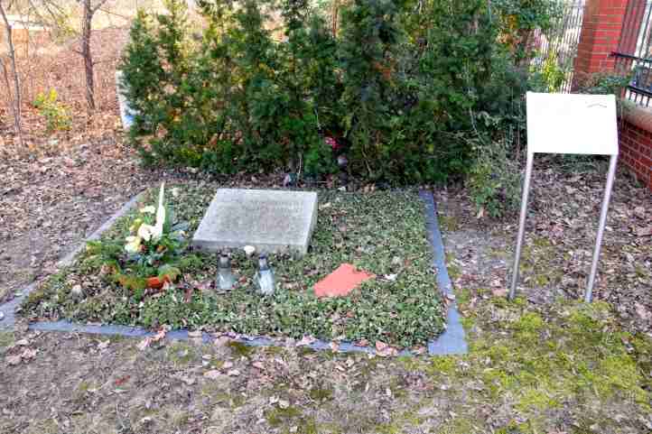 Ehrengrabstelle des Grafen Athanasius Raczynski - St Hedwigs Friedhof.