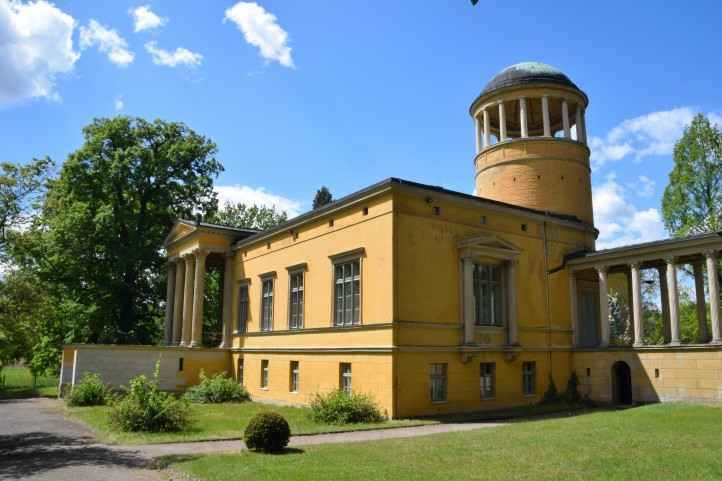 Schloss Lindstedt - außerhalb von  Park Sanssouci.