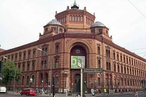 ehemalige Kaiserliche Postfuhramt in Berlin-Mitte