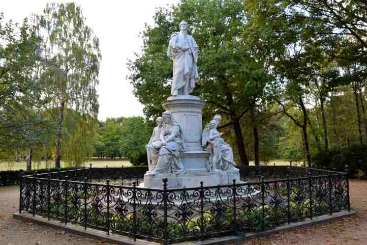 Goethe Denkmal im Großen Tiergarten - Berlin.