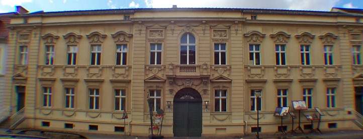 Das Gebäude des Nikolaisaales in der Wilhelm-Staab-Straße in Potsdam