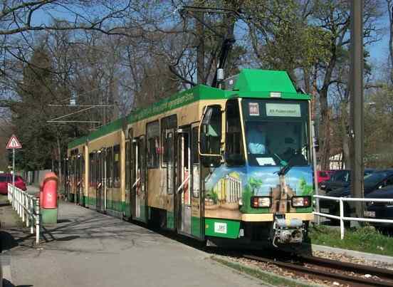 Oldtimer Straßenbahn Tram 88 nach Rüdersdorf.