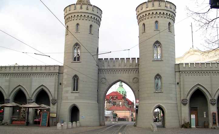 Nauener Tor in Potsdam - Durchblick.