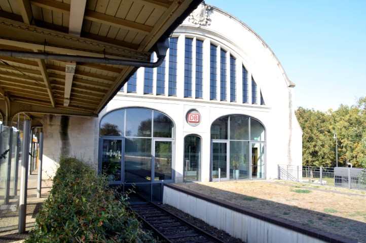 "Kaiserbahnhof" - Regio Station Park-Sanssouci