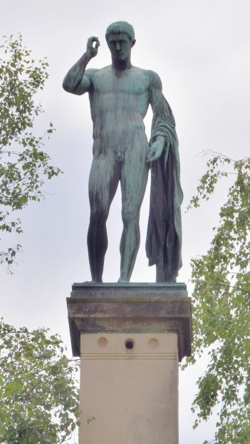 Caesar Germanicus auf der Maschinenteich-Insel - Sanssouci.