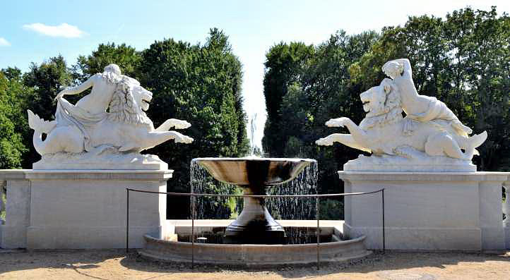 Rückseite der Seelöwenfontäne - Sizilianischer Garten - Sanssouci.