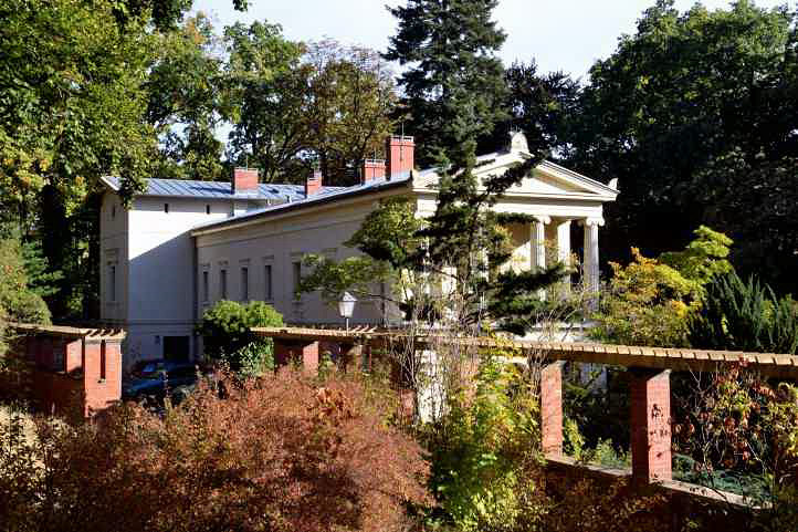 Die ehemalige Villa der Witwe Persius in der Maulbeerallee - Potsdam.