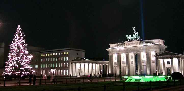 Am Brandenburger Tor in Berlin