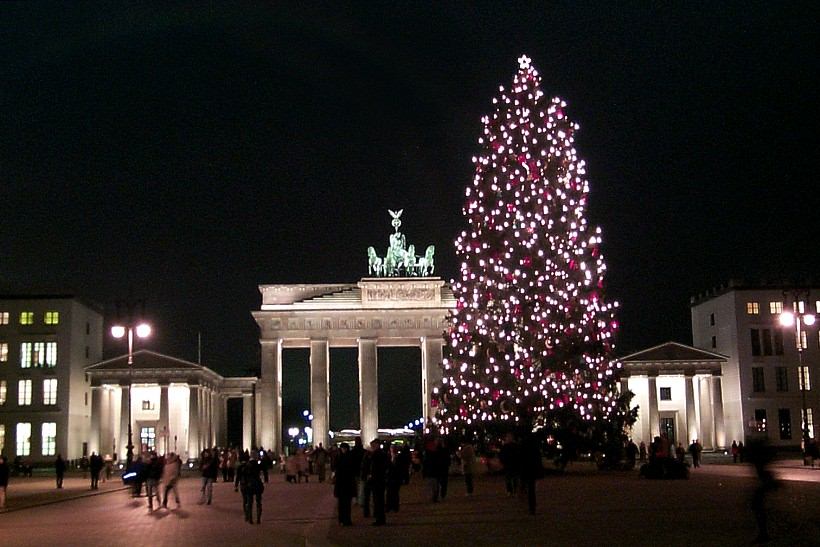 Weihnachten am Brandenburger Tor in Berlin.