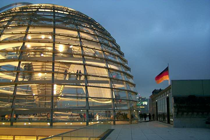 Glaskuppel - Reichstagsgebäude - Berlin.