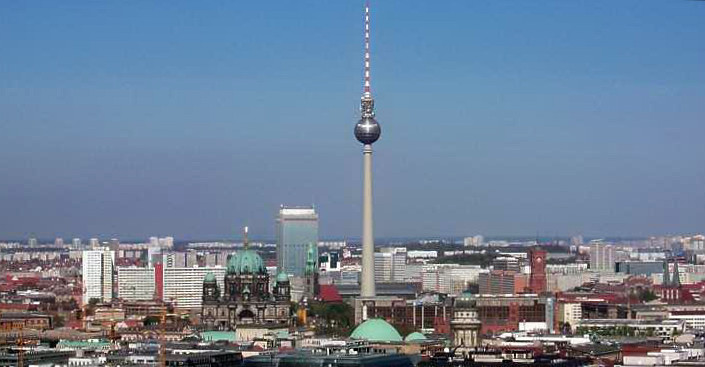 Der Blick nach Berlin-Mitte von Panoramaplattform